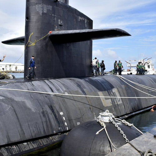 أحدث حالة شركة حول Advanced Submarine Fenders Ensure Gentle and Reliable Underwater Berthing Protection
