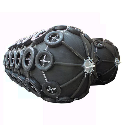 ISO 17357 Yokohama Rubber Fender 4.5 * 9.0M مصدات مطاطية هوائية عائمة