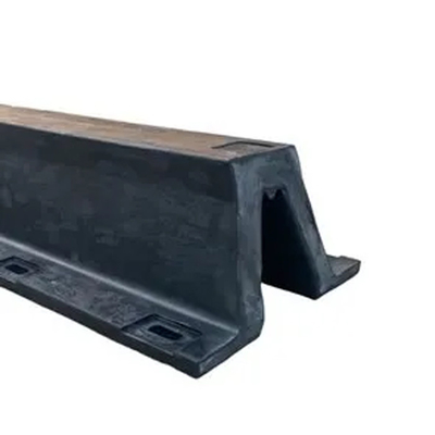 المطاط الطبيعي V نوع الحاجز 200mm-1000mm ارتفاع مقاومة التآكل