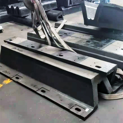 المطاط الطبيعي V نوع الحاجز 200mm-1000mm ارتفاع مقاومة التآكل