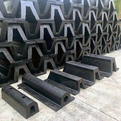 المطاط الطبيعي V نوع الحاجز 200mm-1000mm ارتفاع مقاومة التآكل