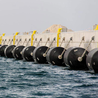 3.3 م * 6.5 م عائم فوم درابزين Marine Iso 9001 Standard Hdg Flange