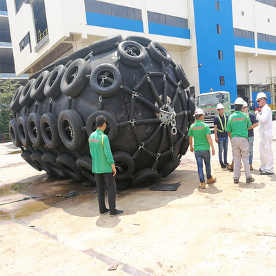 أسطواني Iso17357 قفص الاتهام المطاط الحاجز الأسود اللون 80kpa مصدات حوض البحرية