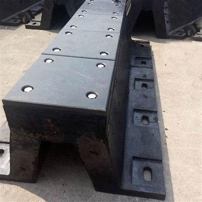 3500 ملم الطول رصيف المرفأ فندر مضارب النوع V تصميم OEM
