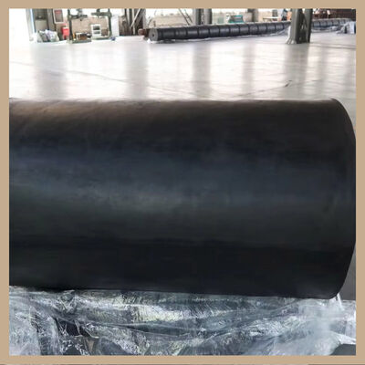 حواجز بحرية أسطوانية خفيفة الوزن مقاومة للأشعة فوق البنفسجية والأوزون لامتصاص فعال للصدمات