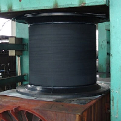 حفرة المطاط الخلوي مع امتصاص طاقة عالية مضادة للصدمات القوية وعمر الخدمة الدائم للتطبيقات البحرية والمرفأ